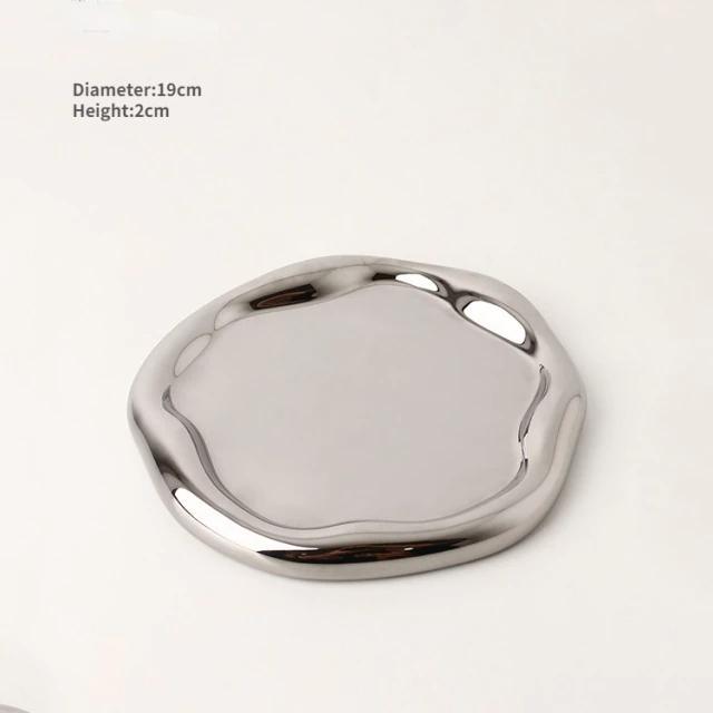 Nordic Touch Decorative Plate (Silve/ Ceramic) - Ohøj Design